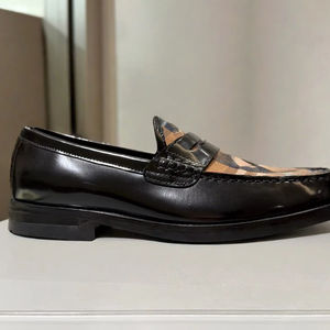 รองเท้าเดรสทางการธุรกิจหัวมนระบายอากาศได้ดีรองเท้าลำลองสุดหรูสำหรับผู้ชายหนังด้านบนพื้นรองเท้ายาง - Product Image 1