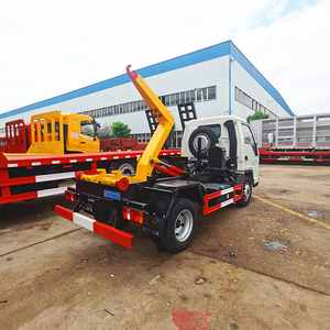 Mini camion poubelle 4CBM FOTON Forland avec bras hydraulique pour ramassage des déchets - Product Image 4