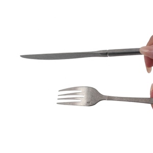 Ensemble d'argenterie pour 4, ustensiles de couverts en acier inoxydable très résistants, comprenant un couteau à steak, une fourchette et une cuillère - Product Image 6