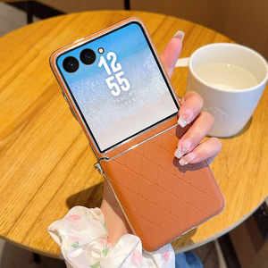 Funda Plegable para Teléfono con Marco Electrochapado y Correa Cruzada Acolchada para Samsung <span class=keywords><strong>Z</strong></span> Flip 8, Xiaomi, <span class=keywords><strong>Moto</strong></span> Razr, Serie Motorola - Product Image 1