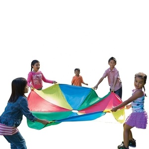 <span class=keywords><strong>Parachute</strong></span> arc-en-ciel personnalisé pour enfants avec 8 poignées pour <span class=keywords><strong>le</strong></span> <span class=keywords><strong>jeu</strong></span> d'activités Team Building - Product Image 4