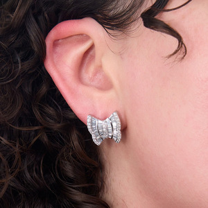 ต่างหูสตั๊ดรูปโบว์สำหรับผู้หญิง Zirconia <span class=keywords><strong>pav</strong></span>é แฟชั่น - Product Image 3