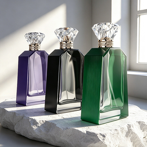 Flacon <span class=keywords><strong>de</strong></span> <span class=keywords><strong>parfum</strong></span> coloré <span class=keywords><strong>de</strong></span> 100 ml, style moderne et élégant, bleu cobalt, formes <span class=keywords><strong>de</strong></span> parfums uniques, flacon en verre avec couvercle en cristal en forme <span class=keywords><strong>de</strong></span> couronne - Product Image 1