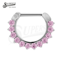 SUPERSTAR ASTM F136 Titane Mode Piercing de nez en forme de D avec sertissage à griffes en Zircone cubique, Bijou de piercing corporel personnalisé