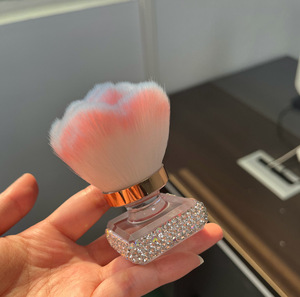 Brocha <span class=keywords><strong>de</strong></span> <span class=keywords><strong>maquillaje</strong></span> en polvo suelto con <span class=keywords><strong>base</strong></span> transparente portátil con nueva cabeza <span class=keywords><strong>de</strong></span> hongo, <span class=keywords><strong>base</strong></span> <span class=keywords><strong>de</strong></span> polvo para arte <span class=keywords><strong>de</strong></span> uñas, pelo sintético con diamantes - Product Image 6
