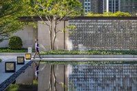 Cortina de chapa neumática de diseño moderno, Panel de pared accionado por el viento para fachadas de Metal, precio de fábrica
