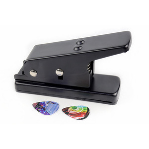 Vente directe usine : Outil de fabrication et de découpe de médiators de guitare DIY avec outils métalliques pour fournitures d'instruments de <span class=keywords><strong>musique</strong></span> - Product Image 1