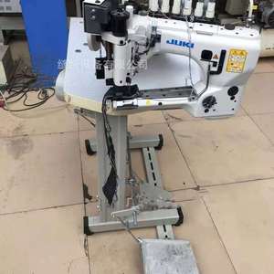 Machine à coudre industrielle Juki 35800 d'occasion à grande vitesse pour jeans - Product Image 4
