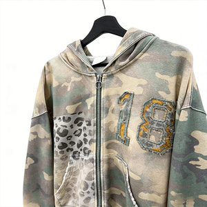 Sweat-shirt à capuche zippé pour homme, motif camouflage et patchwork <span class=keywords><strong>l</strong></span>éopard, effet vieilli, numéro brodé, style streetwear, vente <span class=keywords><strong>en</strong></span> gros OEM ODM - Product Image 2
