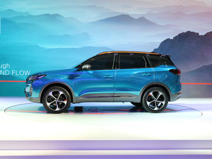 Coches Chery Tiggo <span class=keywords><strong>7</strong></span> Plus con volante a la izquierda en stock, vehículo a gasolina para adultos, Chery Tiggo <span class=keywords><strong>7</strong></span> Pro 2023, coche sedán usado - Product Image 6