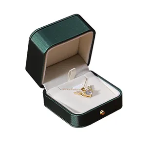 Kemasan kotak kustom kulit mewah perata bundar gelang kemasan hijau zamrud untuk perhiasan
