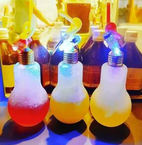 Botella de Plástico para Bebidas de 500 ml al por Mayor, Forma de Bombilla, Alta Calidad, Logotipo Personalizado, para Café Helado, Té Boba, Tequila - Product Image 3