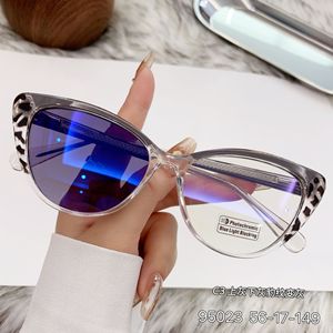 Nueva montura óptica fotocromática Cat Eye para mujer, montura completa con lentes de PC, protección UV400, monturas de gafas a la moda. - Product Image 4