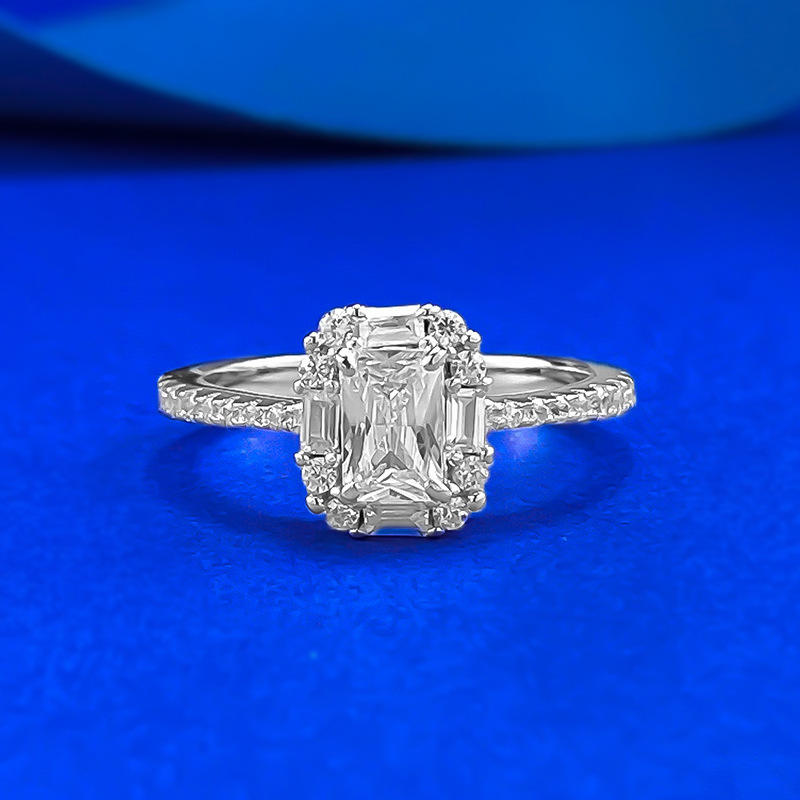 R1423 white diamond ring