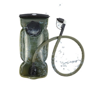 Échantillon gratuit d'accessoires de camping : poche à eau sans BPA de 1 L, 2 L, 3 L et autres produits de camping et de randonnée - Product Image 1