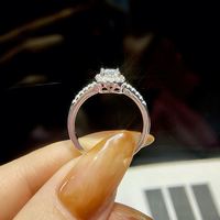Prix bas 925 argent Sterling 18k or rhodié GRA VVS1 D couleur 0.5CT Moissanite bague femmes fiançailles bijoux fins