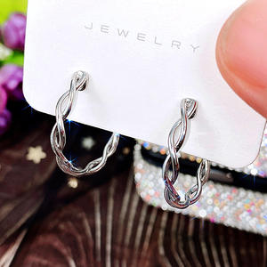 E1236 Orecchini a Cerchio in Oro Bianco, Gioielli Classici Unisex in Lega - Product Image 3