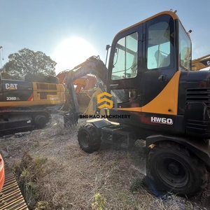Excavatrice sur pneus d'occasion Hyundai R60W de haute qualité, 6 tonnes, moteur Cummins, modèle 2022, godet de 0,21 m, puissance de 42,5 kW, pour l'agriculture - Product Image 5