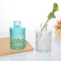 Vente Flash : Bouteille diffuseur en verre texturé losanges en relief, mini vase décoratif pour parfum d'ambiance et décoration intérieure