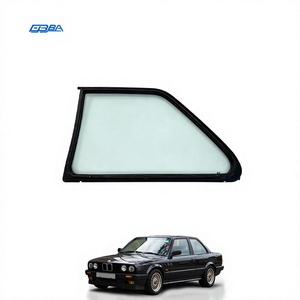 Ventana trasera fija de cristal transparente verde para BMW Serie 3 E30 1982-1994 OE 51361888455 - Product Image 1