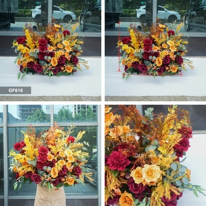 Camino de Flores Artificiales Personalizado de 60 cm con Diseño Floral Borgoña y Amarillo para Decoración de Bodas, Camino de Flores para el Pasillo, Ramo - Product Image 3
