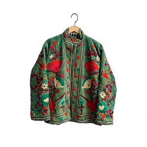 Veste à col mandarin verte pour femme, style ethnique, broderie florale faite à la main, manches longues, style printemps, tissu en velours - Product Image 1