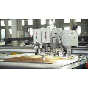 Machine <span class=keywords><strong>de</strong></span> découpe numérique CNC à lit plat pour carton, panneaux alvéolés, cartons ondulés et <span class=keywords><strong>colis</strong></span>, avec couteau oscillant - Product Image 3