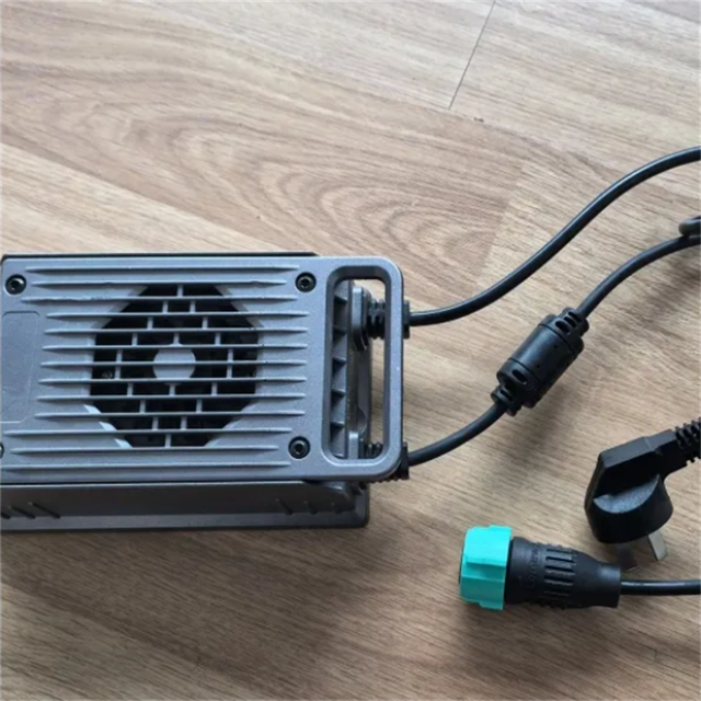 29.4V 42V 54.6V 5A 6A 10A 15A Lithium Ion Battery Charger for 24V 36V 48V Electric Scooter E-Bike Low Speed EV Charger