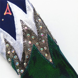 <span class=keywords><strong>Justaucorps</strong></span> de gymnastique à manches longues <span class=keywords><strong>vert</strong></span> foncé pour la performance - Product Image 6