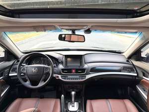 Honda Crosstour 3.0 AWD Zungui Navi Auto 2016, SUV japonais d'occasion, V6 AWD Luxe & Navigation - Product Image 6