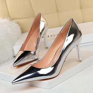 <span class=keywords><strong>Sandalias</strong></span> de tacón grueso con correa color champán y pedrería sólida, venta al por mayor, pedido a granel, directo de fábrica, zapatos de fiesta y graduación - Product Image 3