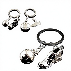 Llavero Metálico Personalizado de Fútbol 2026, Regalo para Hombre, Llavero con Zapatos de Fútbol, Eurocopa 2024, Copa <span class=keywords><strong>Mundial</strong></span> de Fútbol, Joyería - Product Image 1