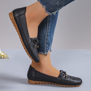 <span class=keywords><strong>Mocassini</strong></span> Neri da <span class=keywords><strong>Donna</strong></span> Taglie Forti, in <span class=keywords><strong>Pelle</strong></span> PU Leggeri Slip-On, Scarpe Casual alla Moda con Fiocco - Product Image 5