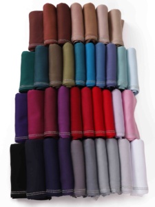 <span class=keywords><strong>Hijab</strong></span> Islamico Elegante e Raffinato, Sciarpa Morbida e Traspirante per Donne, Premium Jersey con Diamanti - Product Image 4