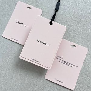 Tùy chỉnh thương hiệu nổi logo màu hồng giấy hangtag cho quần áo cho hàng may mặc giày túi với phong cách Swing - Product Image 4
