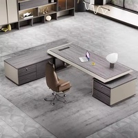 Bureau de direction en forme de L avec panneaux en treillis doré, plateau gris anthracite, table de bureau moderne de luxe pour PDG
