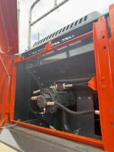 Excavadora de cadenas Doosan DX225LC original de Corea, 23 toneladas, modelo 2024, motor usado, equipo de construcción para canteras - Product Image 6