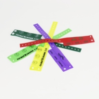 Bracelets en plastique promotionnels, brassard en PVC pour festival, bracelets en vinyle ID pour événements