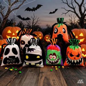 Bolsas de Halloween al por mayor para dulces o travestiduras, bolsas de calabaza y fantasma para recuerdos y regalos de fiesta - Product Image 3