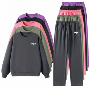 Conjunto Deportivo de Dos Piezas, Sudadera de Felpa con Cuello Redondo y Pantalones Jogger, Estilo Urbano, Modelo 6678, Personalizable con Logotipo - Product Image 1