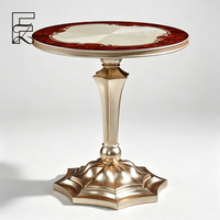 Ensemble de canapés en cuir pleine fleur de luxe français, structure en acajou massif, détails sculptés à la main, capitonnage boutonné, mobilier de salon pour villa