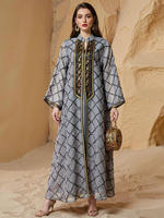 Ensemble élégant de deux pièces pour femmes musulmanes du Moyen-Orient : Abaya, robe, cardigan, longueur cheville, manches longues, polyester respirant