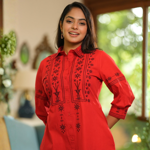 Vestido Corto de Algodón Bordado con Botones, Elegante y de Calidad Premium para Mujer - Product Image 1