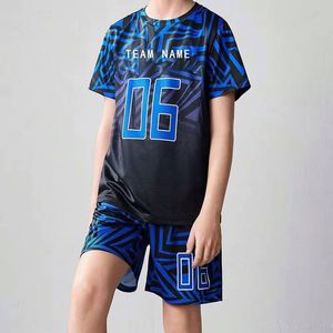 เสื้อฟุตบอลแบบซับลิเมชั่นสั่งทำพิเศษ พิมพ์ชื่อทีมและหมายเลข แขนสั้น แห้งเร็ว ผ้าตาข่ายทรงโอเวอร์ไซส์ - Product Image 1