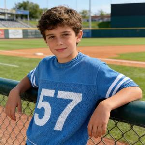 กางเกงฟุตบอลทีมผู้ใหญ่แบบเรโทรคุณภาพสูงสั่งทำพิเศษ ตัดเย็บแบบแพทช์เวิร์ค แห้งเร็ว ระบายอากาศได้ดี บริการ OEM เทคนิคการตัดอัตโนมัติ - Product Image 1