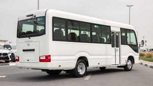 Nuevo Minibús Coaster 2025 con Techo Alto, 4.2L, 11-20 Asientos, Diésel, Motor Delantero, Emisión Euro <span class=keywords><strong>6</strong></span>, Transmisión Manual, Volante a la Izquierda, Blanco - Product Image 6