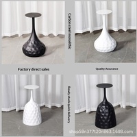 Table basse de luxe léger, style nordique moderne et minimaliste, plateau en bois et dalle de roche, support en marbre, design goutte d'eau concave, mobilier de maison