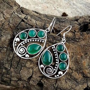 Orecchini a Goccia Vintage Bohémien con Pietra Verde, Gioielli di Moda per Donne - Product Image 1