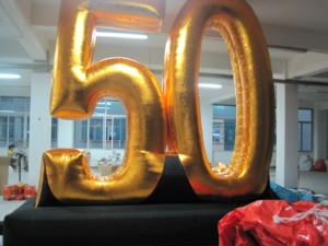 Numéro 50 gonflable doré pour événements publicitaires en extérieur - Product Image 2