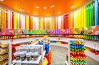 Modernes Individuelles Süßwarengeschäft-Design |   Einzigartige Snack-Präsentationsregale Maßgeschneiderte Inneneinrichtungslösungen Süßwarengeschäft-Innendesign